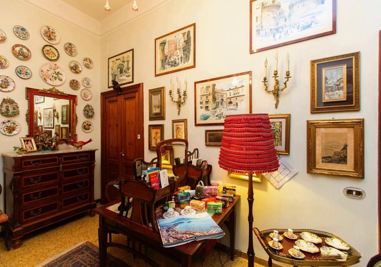 B&B Atmosfere Del Centro Storico Неаполь Екстер'єр фото