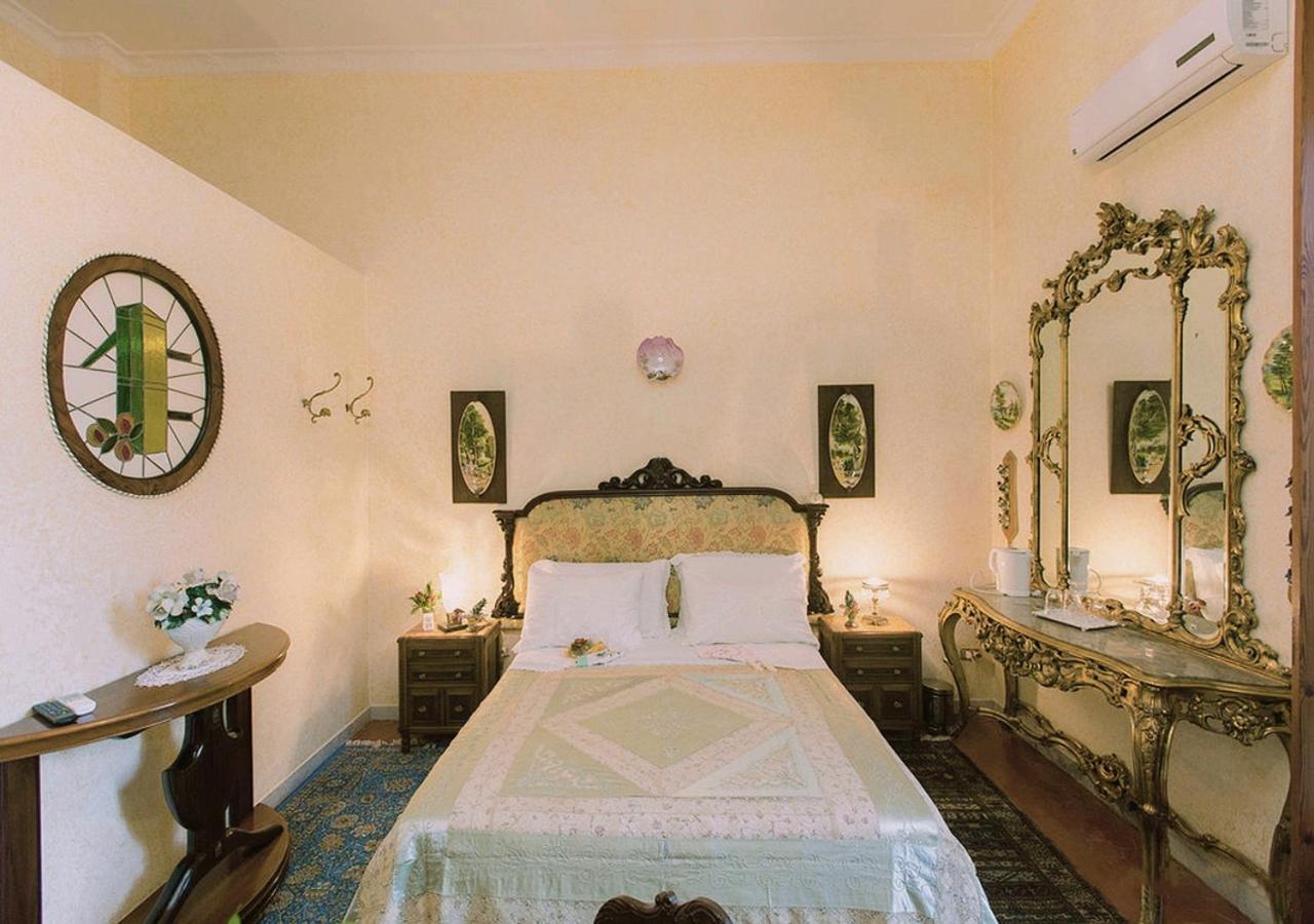 B&B Atmosfere Del Centro Storico Неаполь Екстер'єр фото