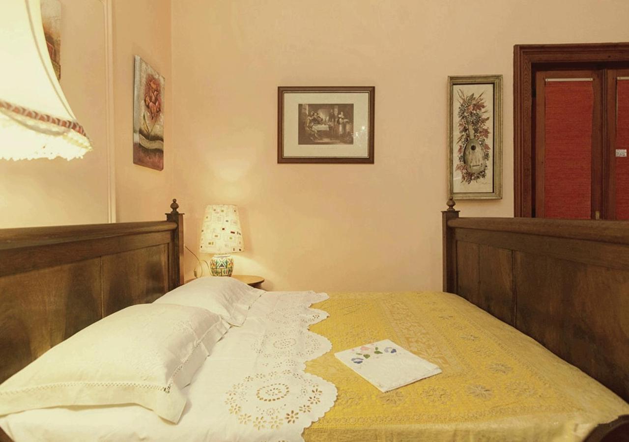 B&B Atmosfere Del Centro Storico Неаполь Екстер'єр фото