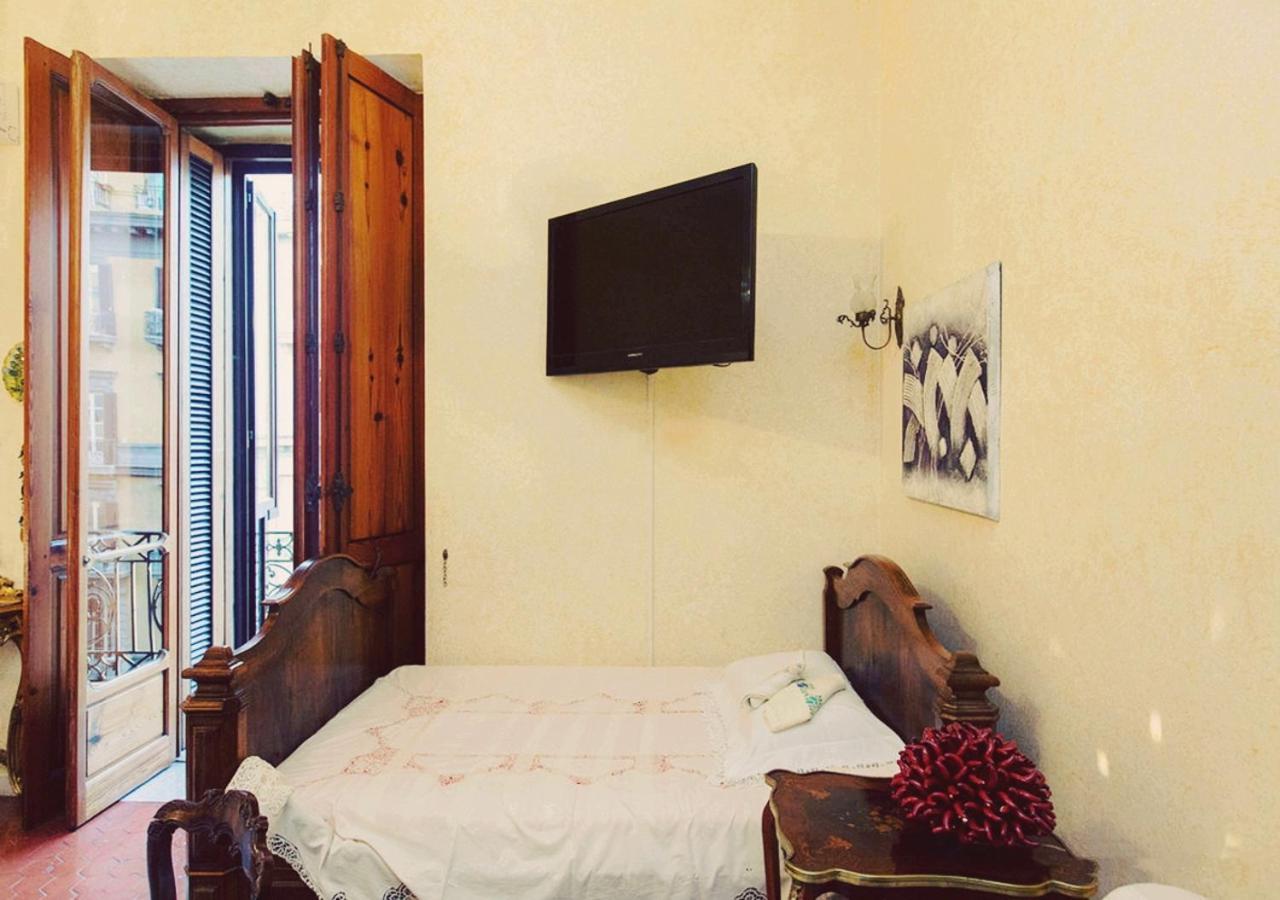 B&B Atmosfere Del Centro Storico Неаполь Екстер'єр фото